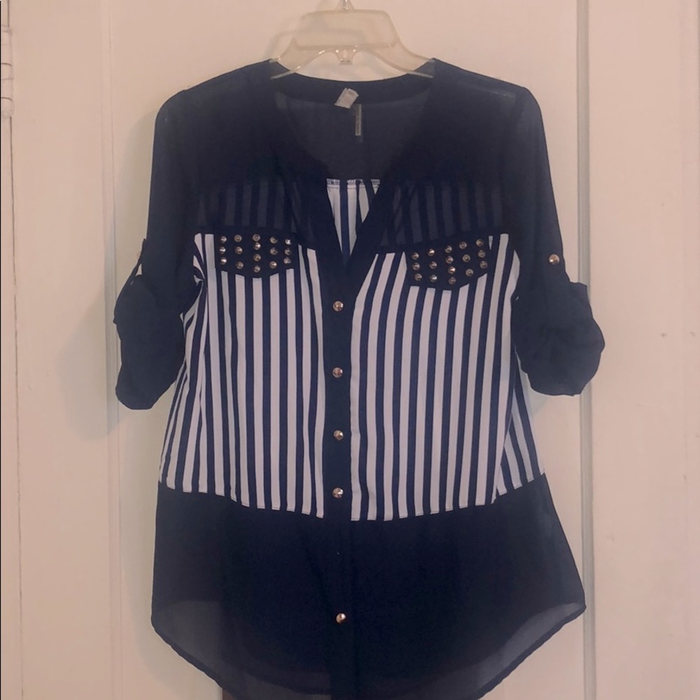 NWOT Uno Core Stripe Blouse Size M